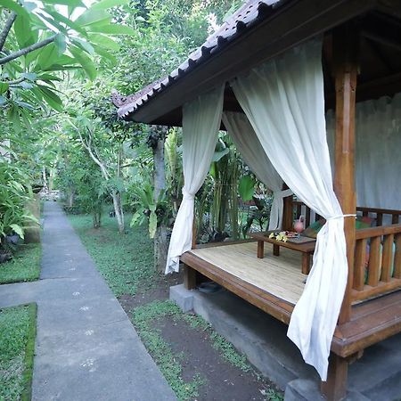 Karang Mesari Ubud Guest House Exterior photo