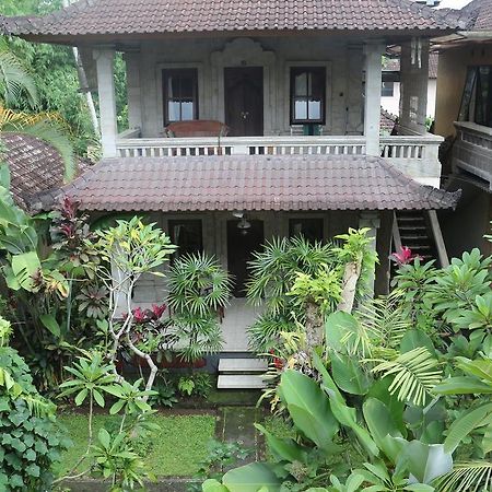 Karang Mesari Ubud Guest House Exterior photo