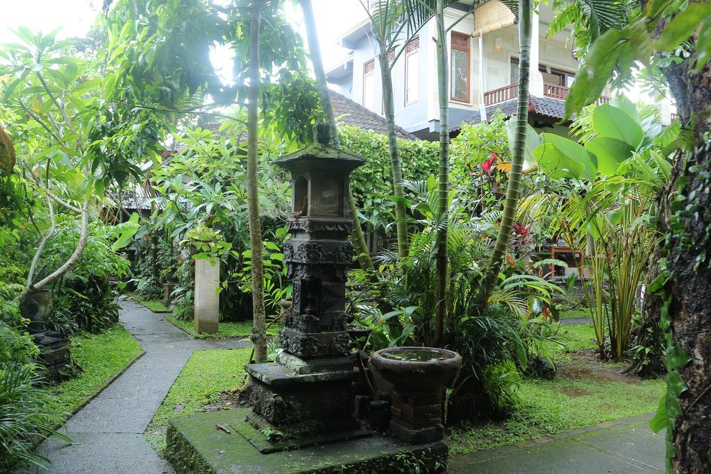 Karang Mesari Ubud Guest House Exterior photo